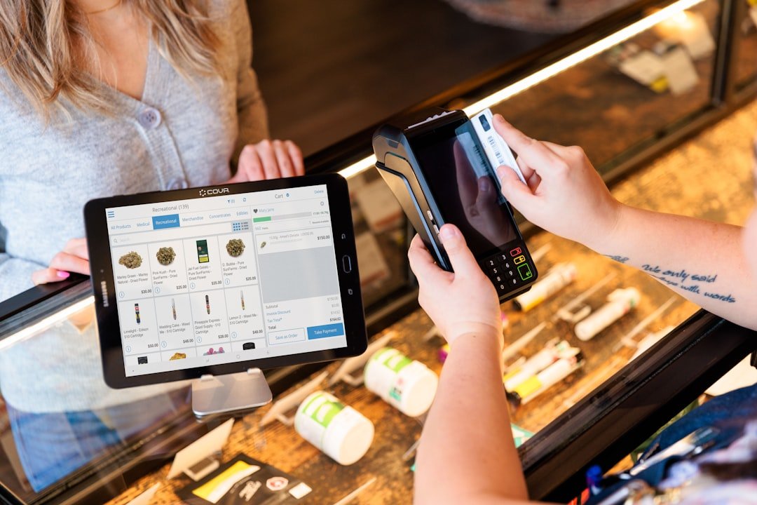E-Commerce And Digital Transformation: Building Online Stores That Thrive 2 E-Commerce And Digital Transformation Illustration 2